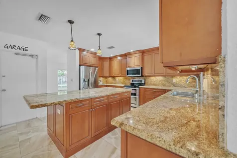 1941 SW 73rd Avenue Plantation FL 33317