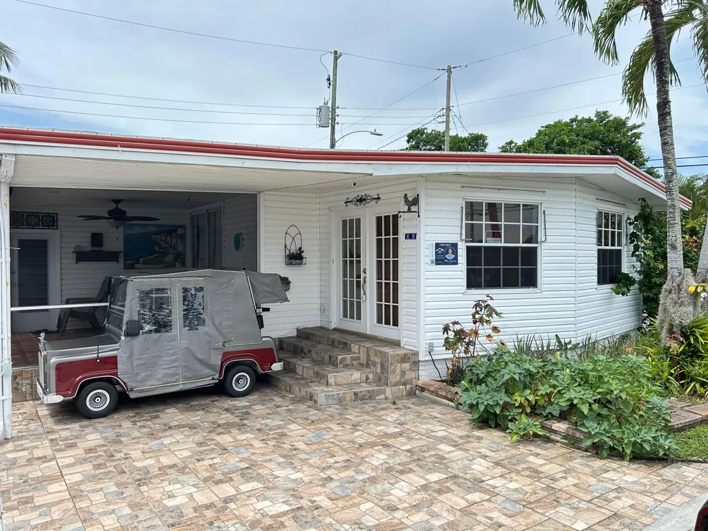 3348 Florida Street Hollywood FL 33021