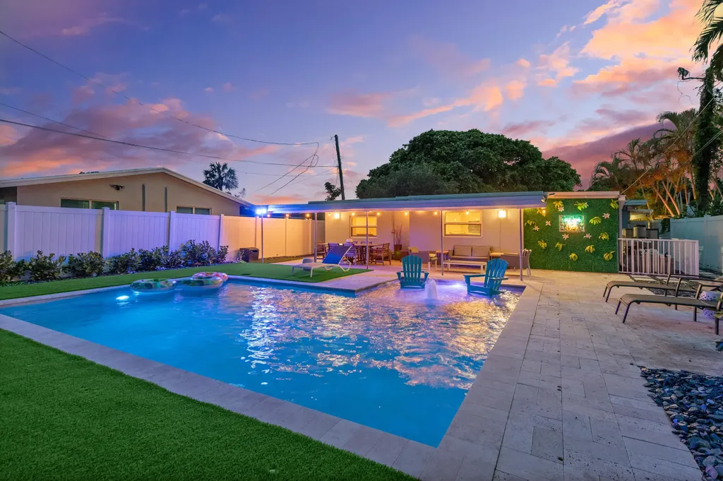 2012 SW 4th Avenue Fort Lauderdale FL 33315