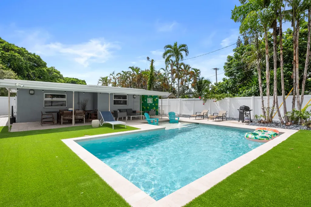 2012 SW 4th Avenue Fort Lauderdale FL 33315