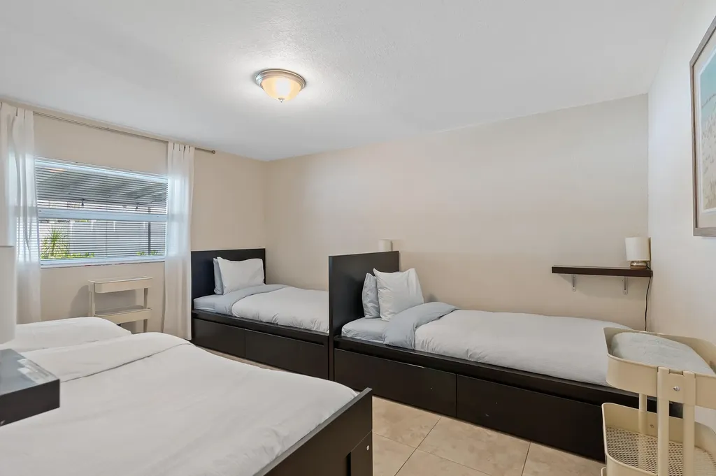 2012 SW 4th Avenue Fort Lauderdale FL 33315