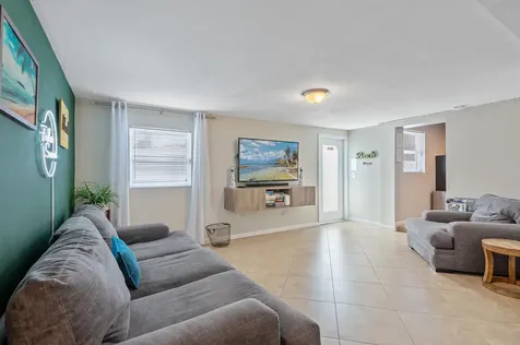 2012 SW 4th Avenue Fort Lauderdale FL 33315