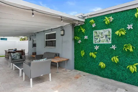 2012 SW 4th Avenue Fort Lauderdale FL 33315