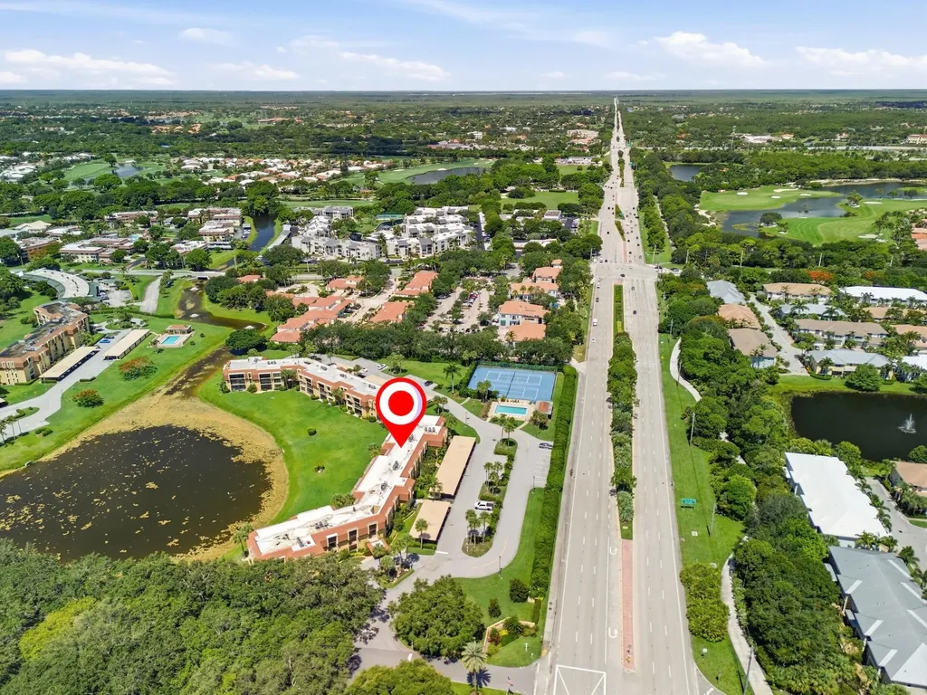 5344 Woodland Lakes Drive Palm Beach Gardens FL 33418