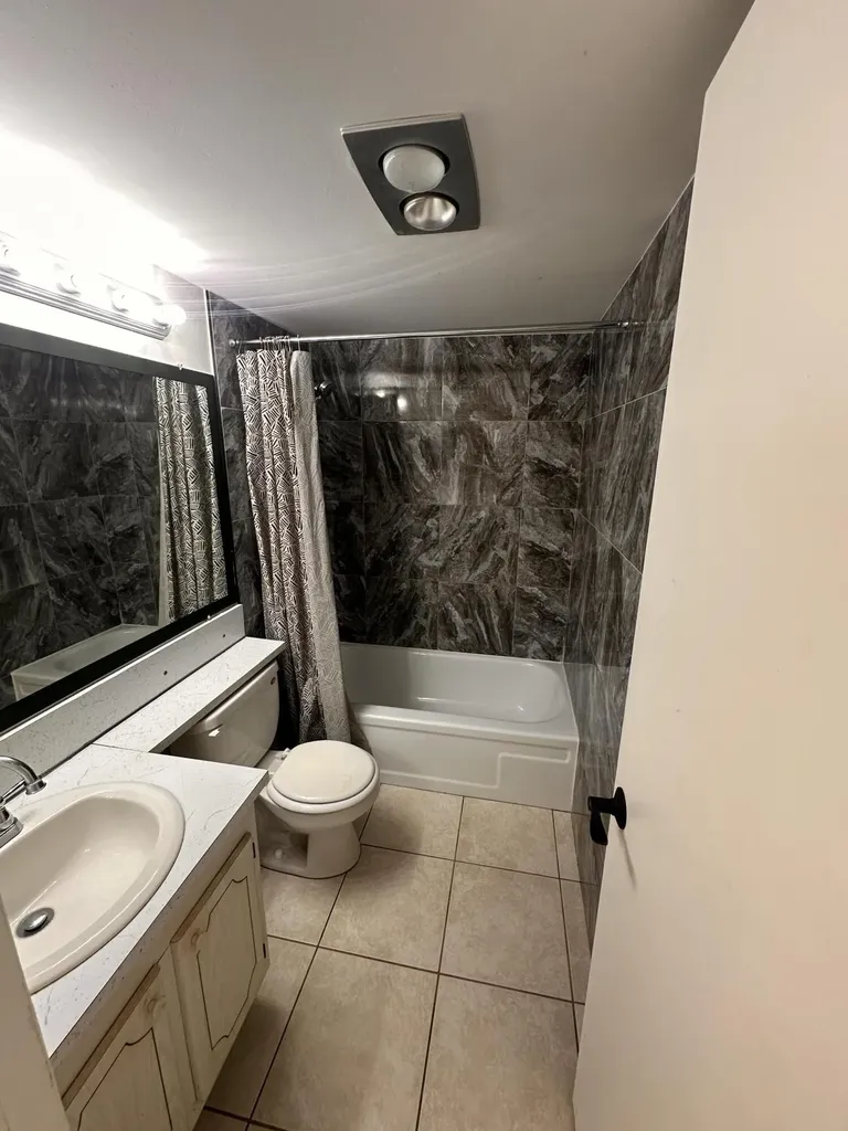 39 Cambridge B West Palm Beach FL 33417
