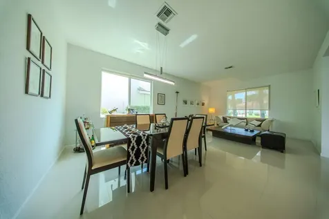 163 Bella Vista Way Royal Palm Beach FL 33411