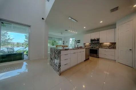 163 Bella Vista Way Royal Palm Beach FL 33411