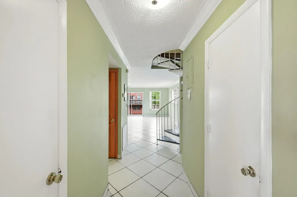 670 Tennis Club Drive Fort Lauderdale FL 33311