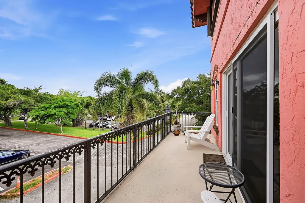 670 Tennis Club Drive Fort Lauderdale FL 33311