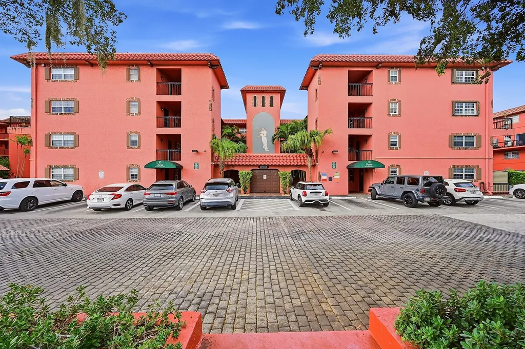 670 Tennis Club Drive Fort Lauderdale FL 33311