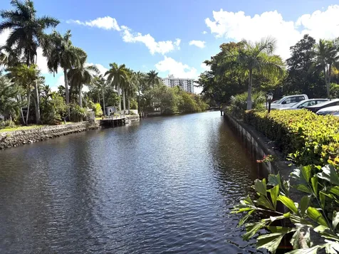 670 Tennis Club Drive Fort Lauderdale FL 33311