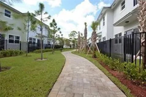 6990 Pines Circle Coconut Creek FL 33073