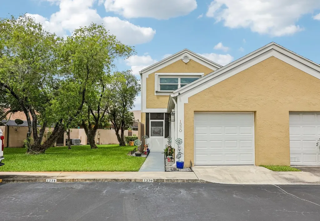 1330 NW 123rd Avenue Pembroke Pines FL 33026