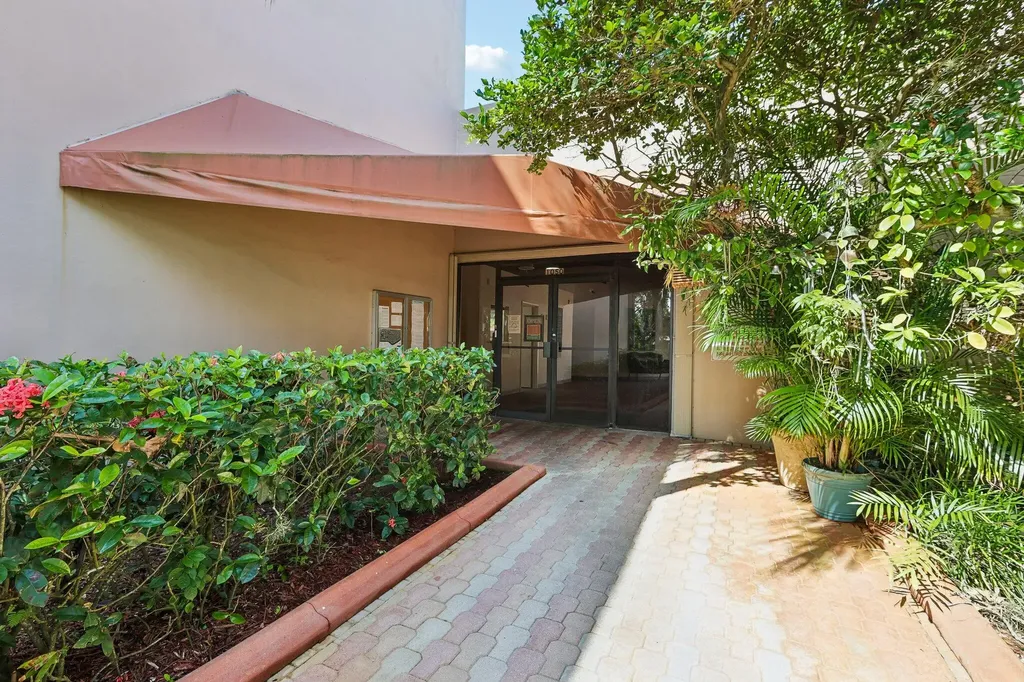 1330 NW 123rd Avenue Pembroke Pines FL 33026