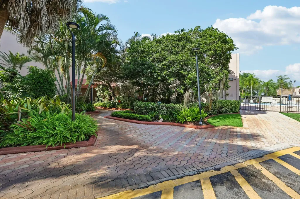 1330 NW 123rd Avenue Pembroke Pines FL 33026