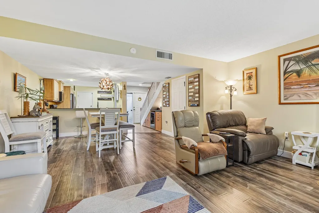 1330 NW 123rd Avenue Pembroke Pines FL 33026