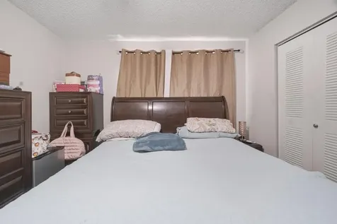 2710 W 60th Place Hialeah FL 33016