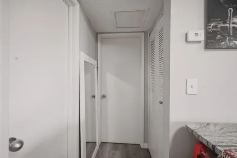 2710 W 60th Place Hialeah FL 33016