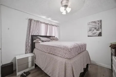 2710 W 60th Place Hialeah FL 33016
