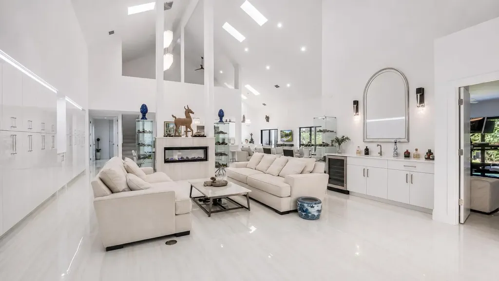 501 Sandpiper Way Boca Raton FL 33431