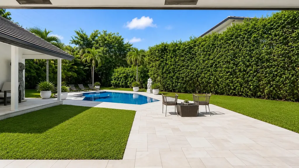 501 Sandpiper Way Boca Raton FL 33431