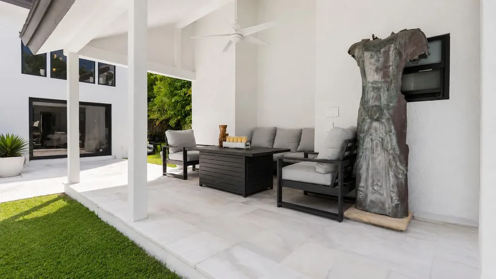 501 Sandpiper Way Boca Raton FL 33431