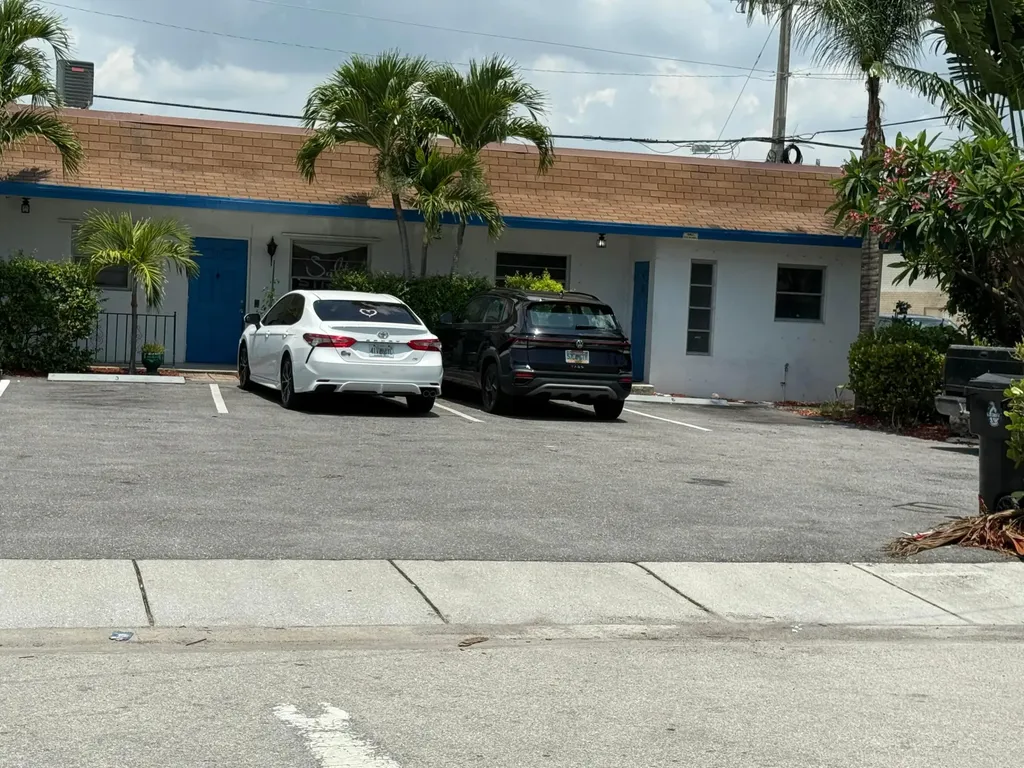 1325 N J Street Lake Worth FL 33460