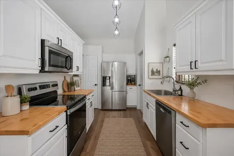 1051 New Parkview Place Haverhill FL 33417