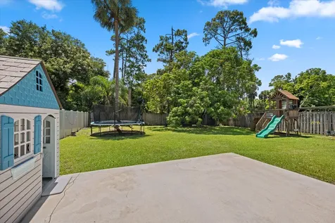 1051 New Parkview Place Haverhill FL 33417