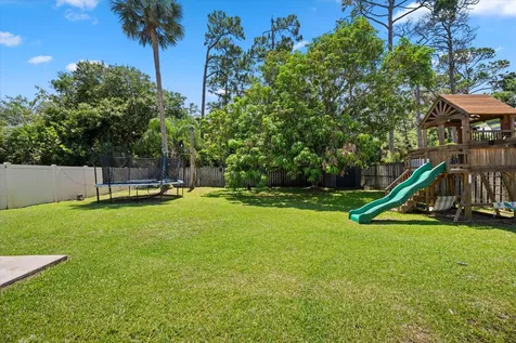 1051 New Parkview Place Haverhill FL 33417