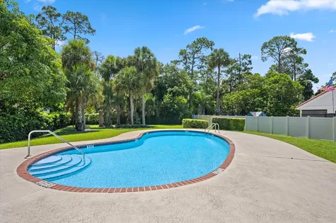 1051 New Parkview Place Haverhill FL 33417