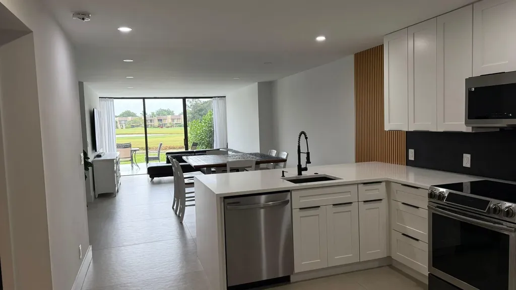 4539 Luxemburg Court Lake Worth FL 33467