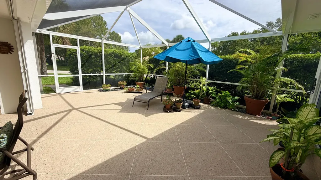 10301 Chapman Oak Court Palm Beach Gardens FL 33410