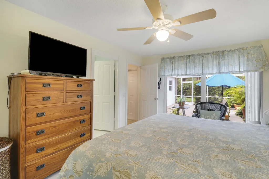 10301 Chapman Oak Court Palm Beach Gardens FL 33410