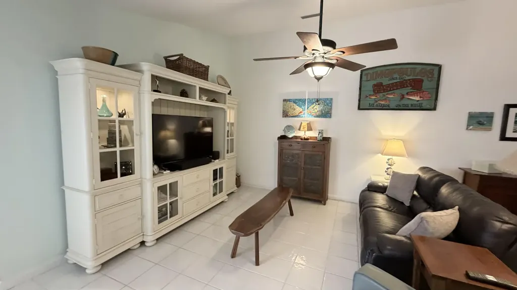 10301 Chapman Oak Court Palm Beach Gardens FL 33410