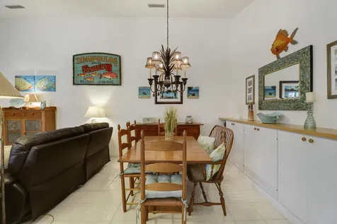 10301 Chapman Oak Court Palm Beach Gardens FL 33410