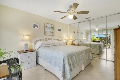 10301 Chapman Oak Court Palm Beach Gardens FL 33410
