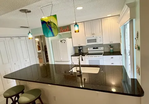 10301 Chapman Oak Court Palm Beach Gardens FL 33410