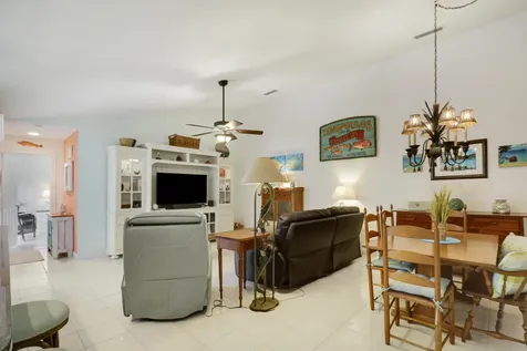 10301 Chapman Oak Court Palm Beach Gardens FL 33410