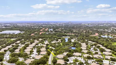 10301 Chapman Oak Court Palm Beach Gardens FL 33410