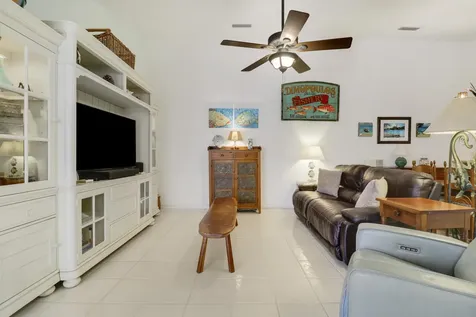 10301 Chapman Oak Court Palm Beach Gardens FL 33410