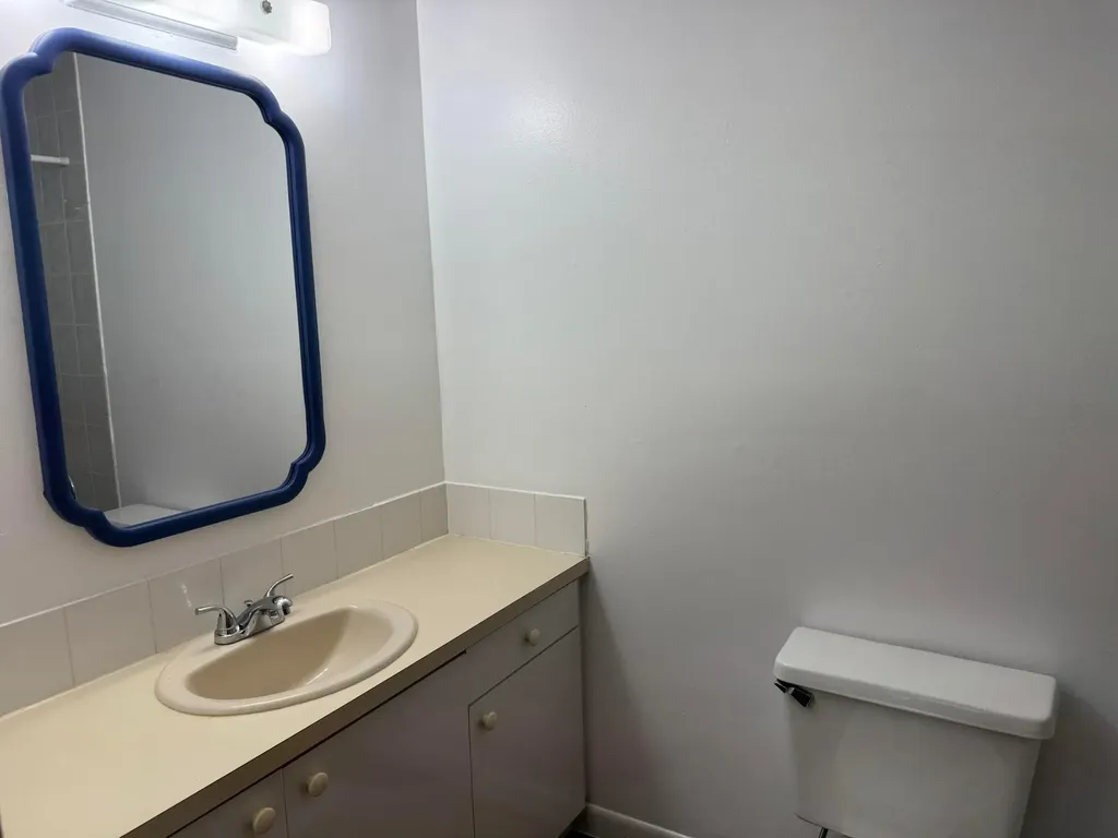 8803-8811 NW 35th Street Coral Springs FL 33065