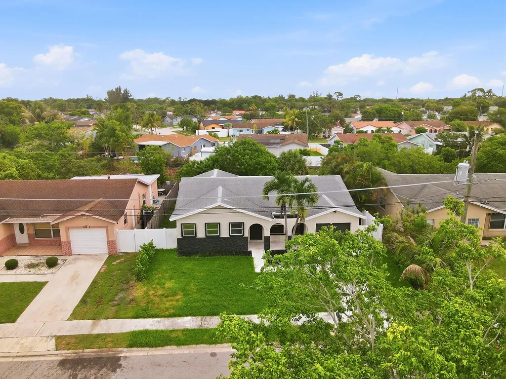 22267 SW 57th Avenue Boca Raton FL 33428