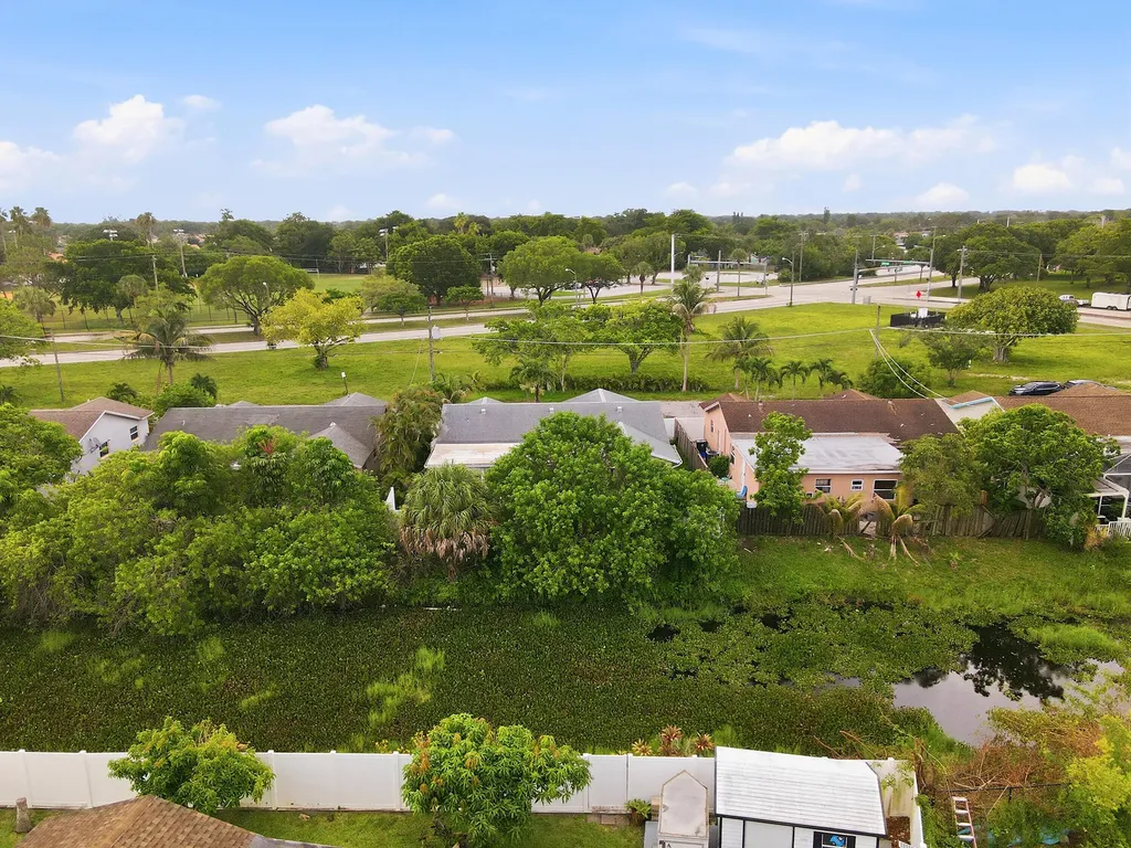 22267 SW 57th Avenue Boca Raton FL 33428