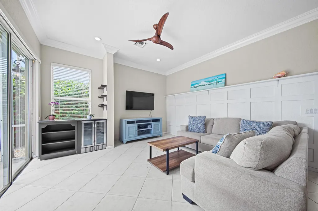 1365 E Barwick Ranch Circle Delray Beach FL 33445