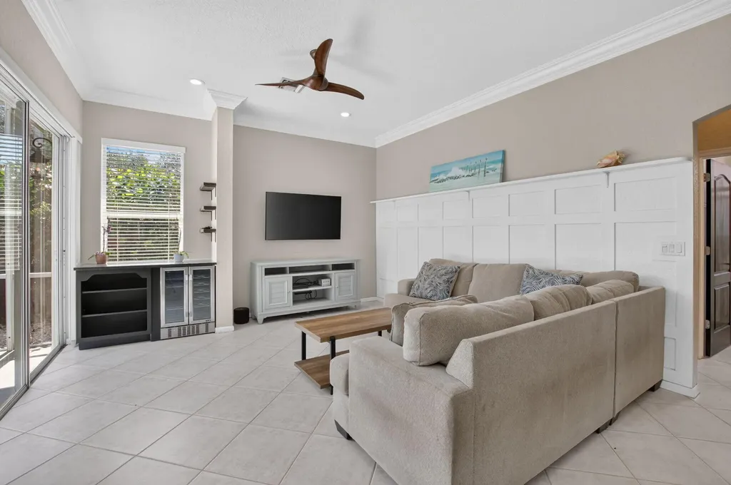1365 E Barwick Ranch Circle Delray Beach FL 33445