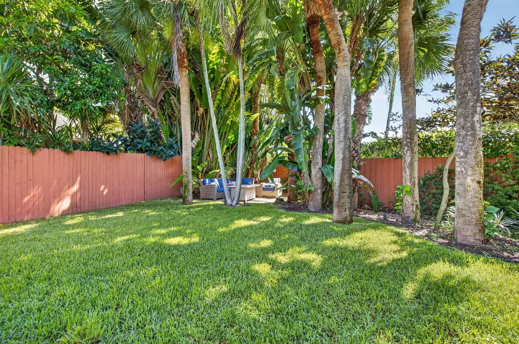 1365 E Barwick Ranch Circle Delray Beach FL 33445