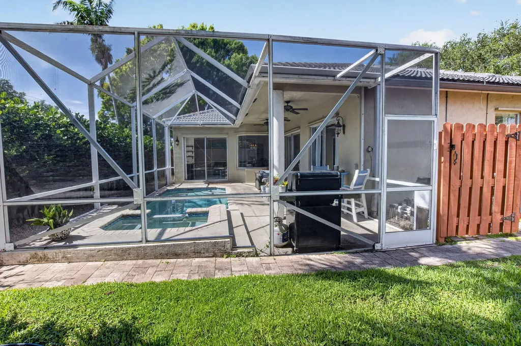 1365 E Barwick Ranch Circle Delray Beach FL 33445