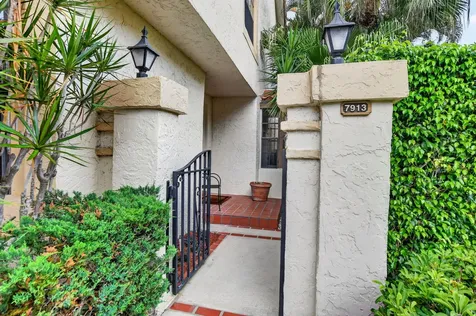7913 La Mirada Drive Boca Raton FL 33433