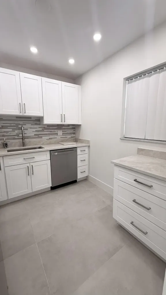 6505 Winfield Boulevard Margate FL 33063